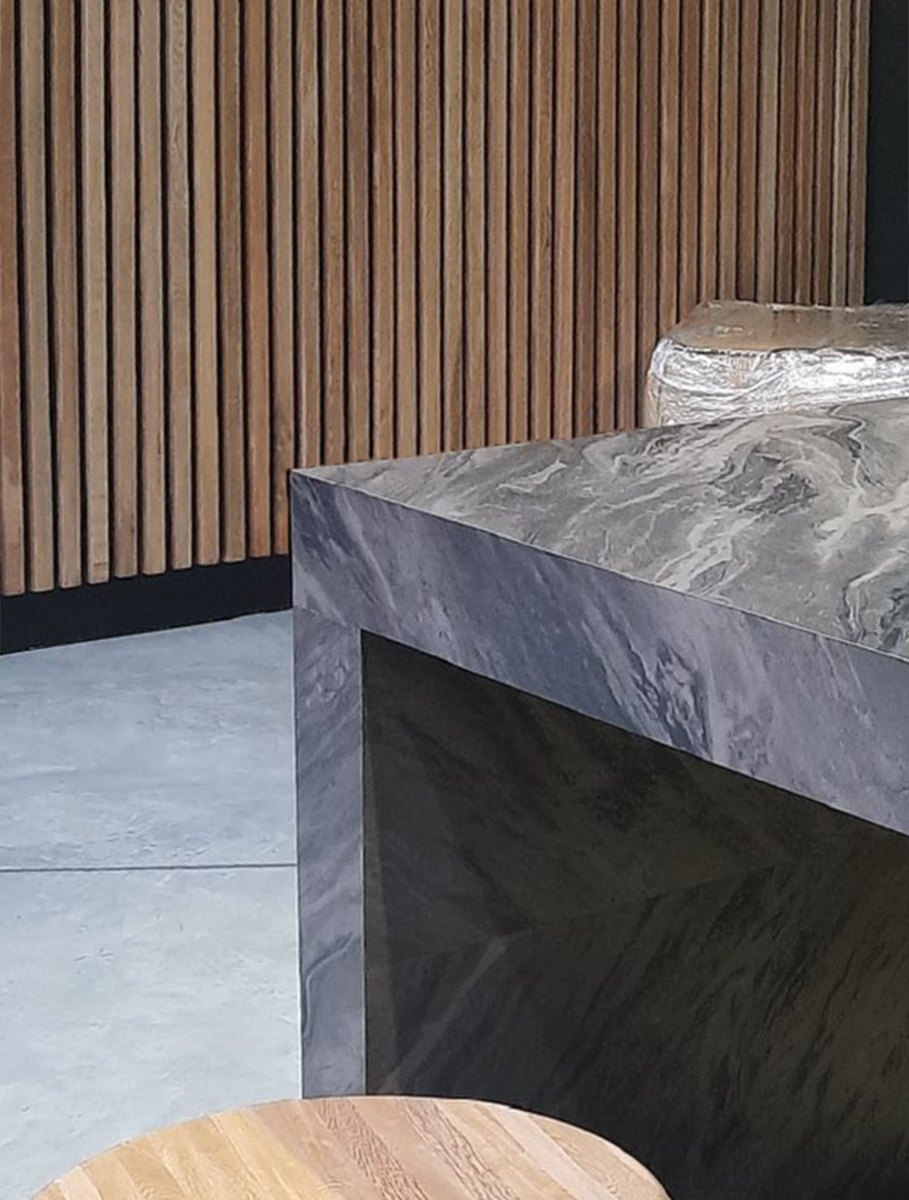 Real-Statuario-Bianco